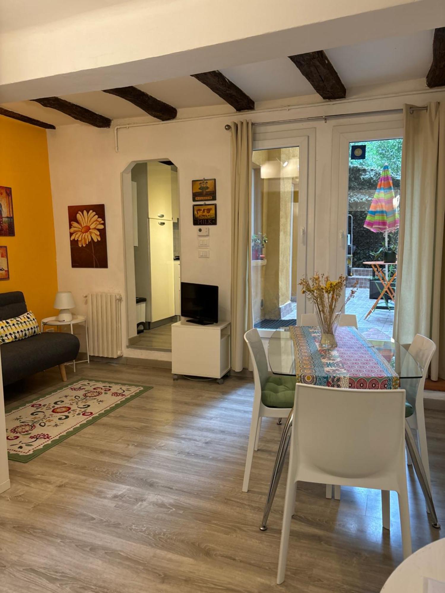 Casa Noah Lägenhet Bologna Exteriör bild